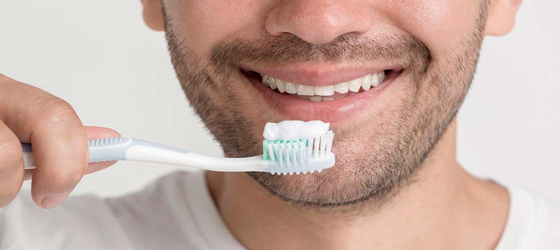 كيف تحافظ على صحة الفم في المنزل؟